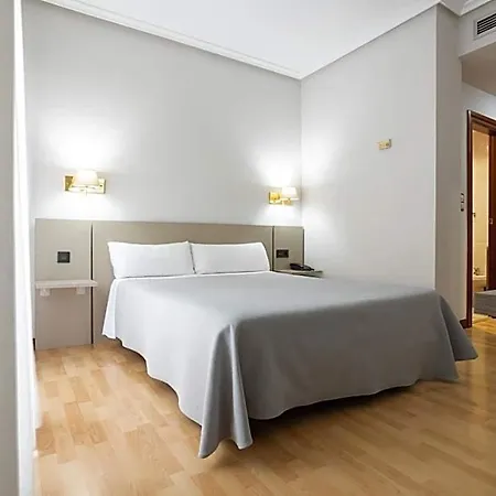 Hotel Tibur 3*