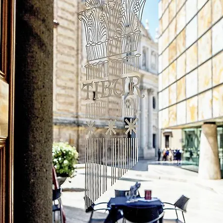 Отель Tibur Сарагоса