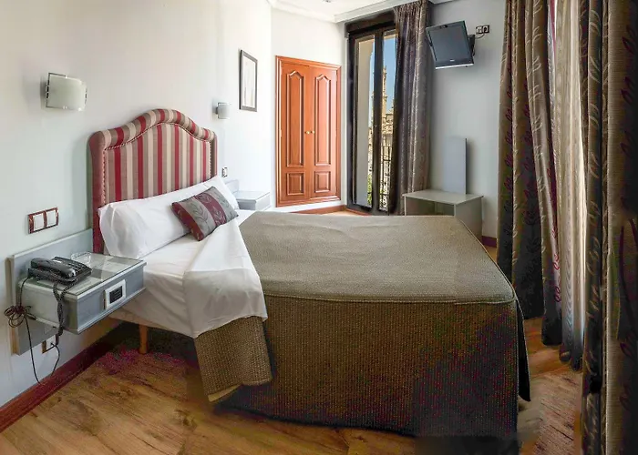 Tibur Hotell Zaragoza